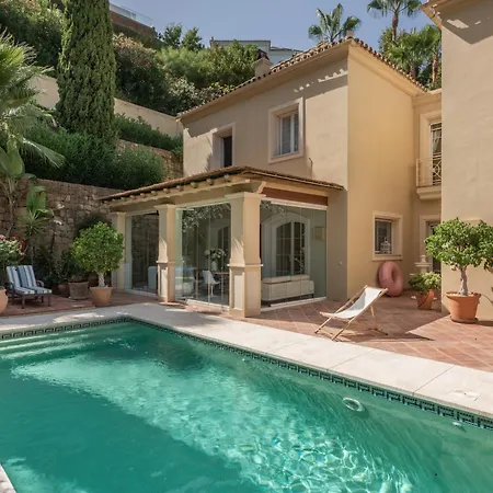 Villa Exclusive Villa, Arqueros Golf, Close To Marbella