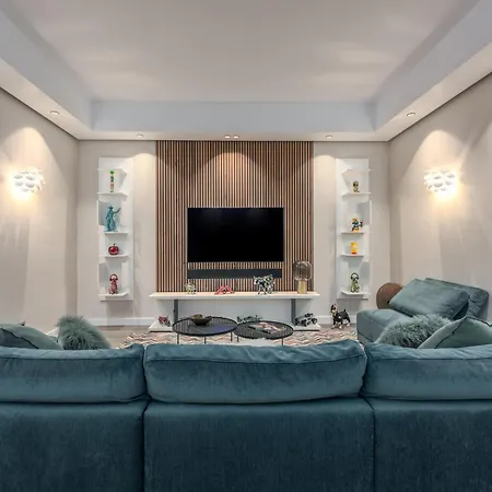 Villa Exclusive Villa, Arqueros Golf, Close To Marbella